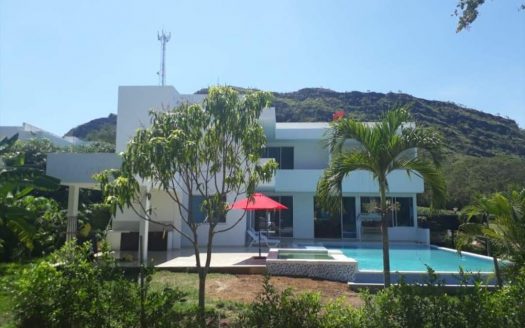 GIRARDOT CONDOMINIO PACOLI 8ENTRE MELGAR Y GIRSRDOT) VENTA CASA CAMPESTRE 600 M2 Y TERRENO 798 M2 $1.000.000.000