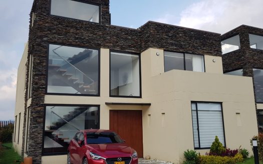 CHIA VEREDA FONQUETA CAMINO A LA VALBANERA VETNA CASA Para estrenar 294.97 m2 $1.250.000.000