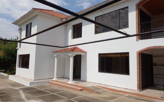 GIRARDORT VENTA CASA CAMPESTRE CONDOMINIO PACOLI $750.000.000